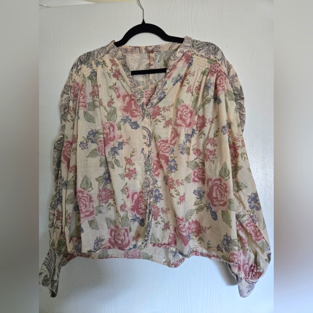 Free People FP Maraya Floral-Printed Puff-Sleeve Blouse in Antique Combo
